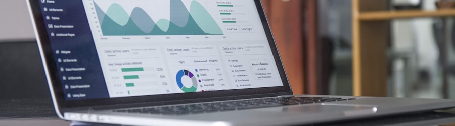 Monitoring and logging dashboard for n8n self-hosted instance health tracking
